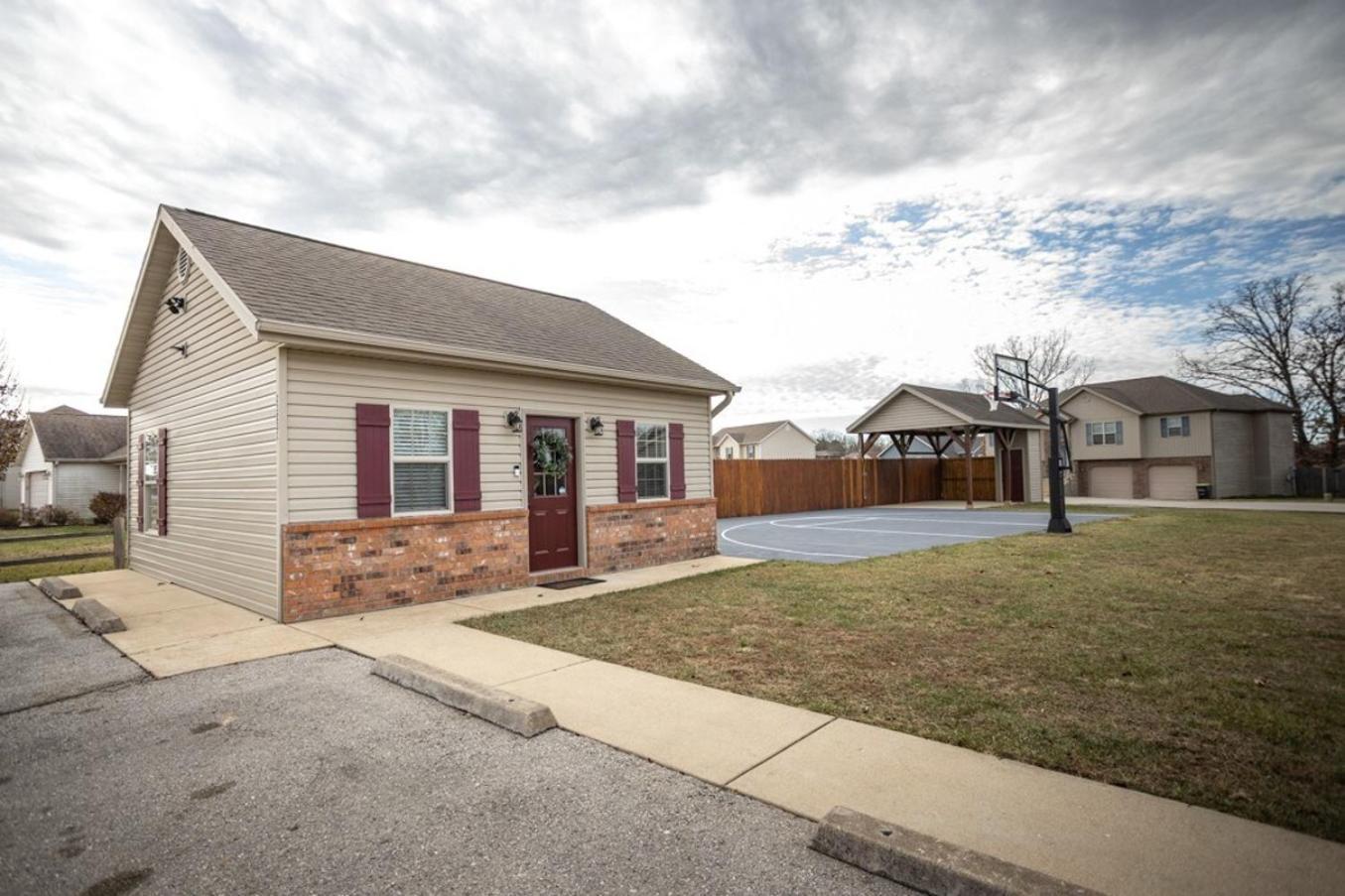 Tiny Home With Hot Tub Near Ft Leonard Wood! Waynesville Exterior photo