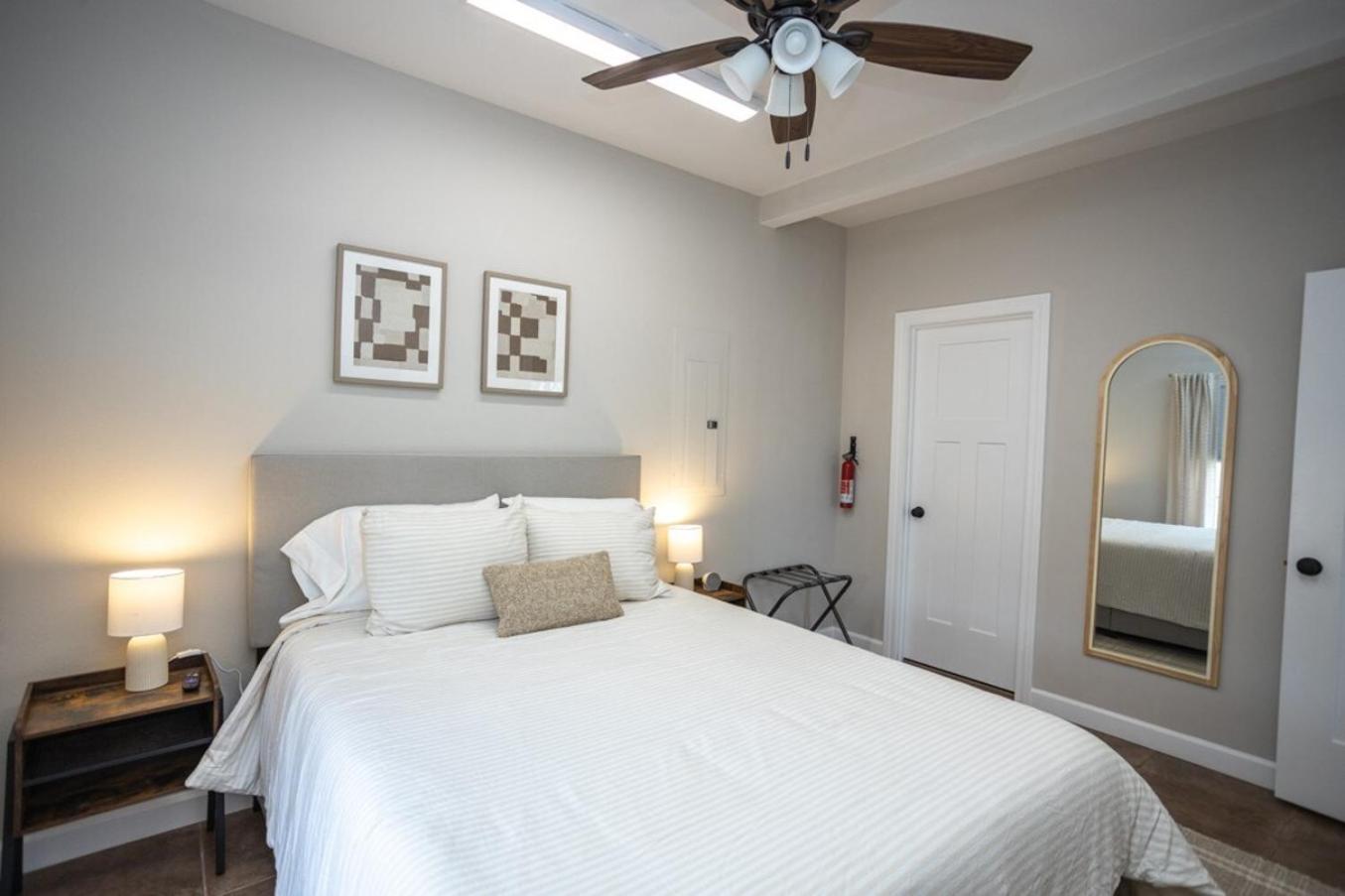 Tiny Home With Hot Tub Near Ft Leonard Wood! Waynesville Exterior photo