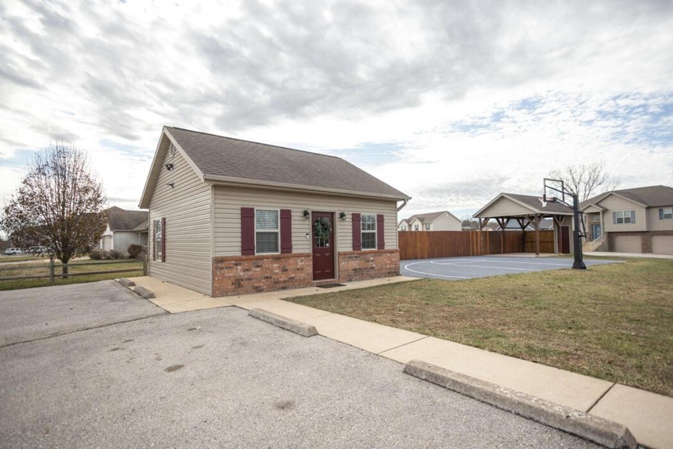 Tiny Home With Hot Tub Near Ft Leonard Wood! Waynesville Exterior photo