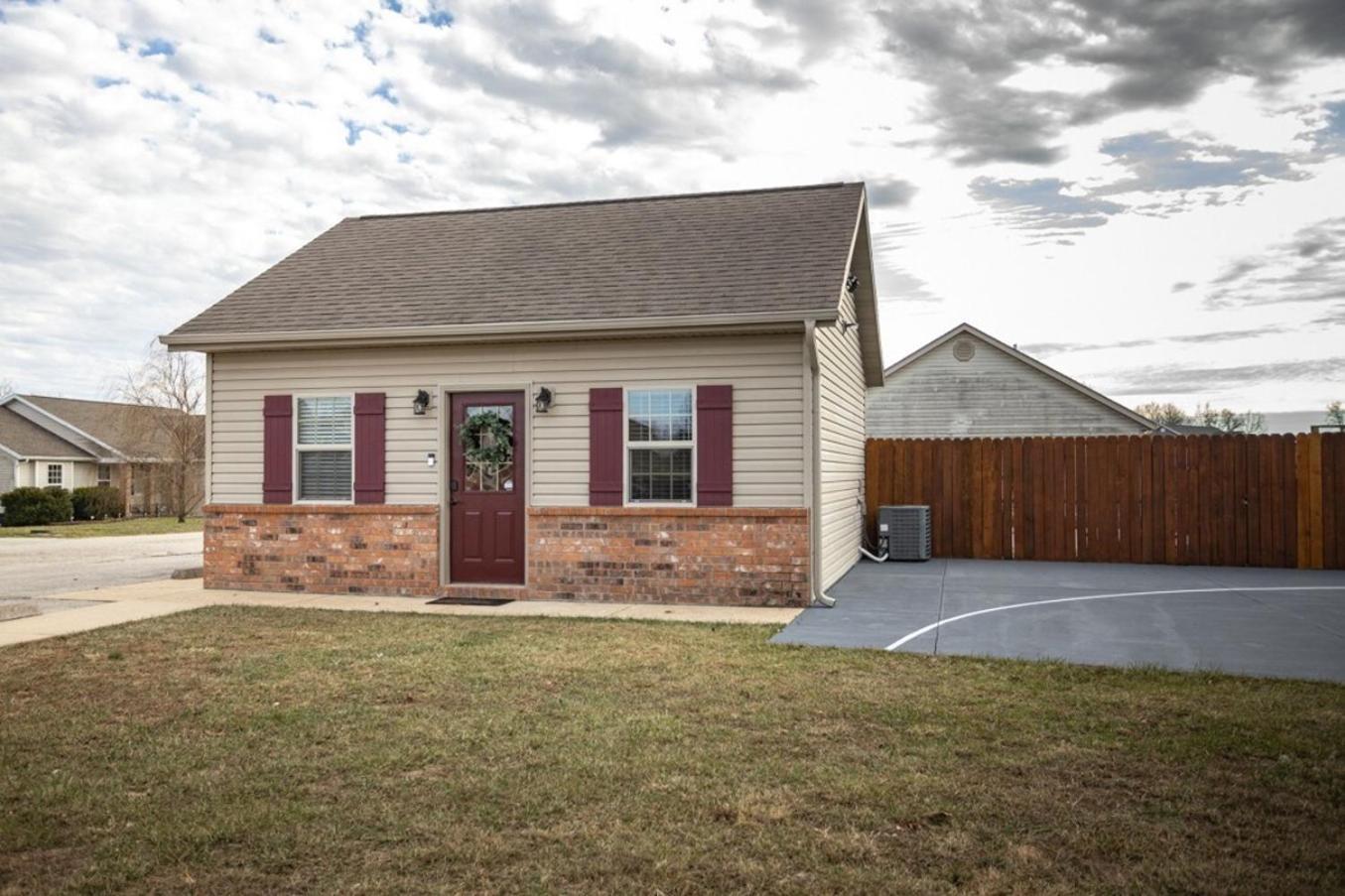 Tiny Home With Hot Tub Near Ft Leonard Wood! Waynesville Exterior photo